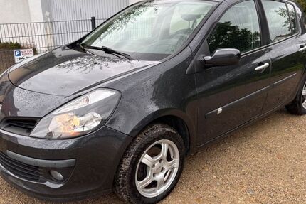 Renault Clio 106.000 km 4.500 &euro; Göttingen 37081