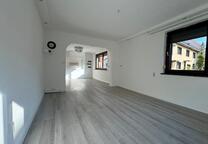 Vermiete Frisch Renoviertes Haus in Rhumspringe