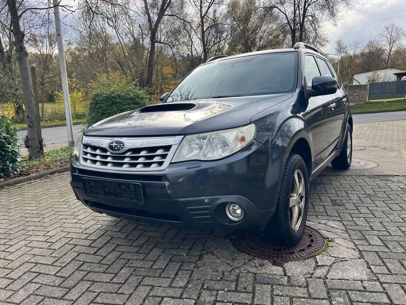 Subaru Forester 311.000 km 4.900 € Göttingen 37081
