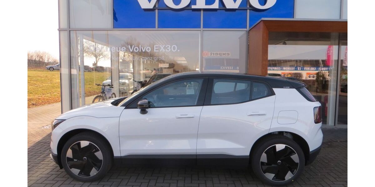 Volvo EX30 12.980 km 38.890 € Northeim 37154
