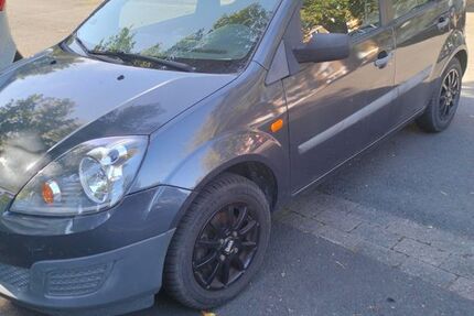 Ford Fiesta 218.000 km 600 &euro; Göttingen 37081