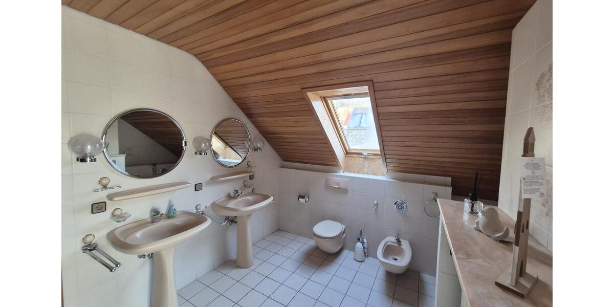 Doppelhaushälfte Witzenhausen Hundelshausen - 5 Zimmer, 160 m&sup2;, 1.150&euro; | Angebot:25497986