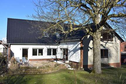 Haus Varmissen Varmissen - 7 Zimmer, 200 m&sup2;, 349.000&euro; | Angebot:27579517