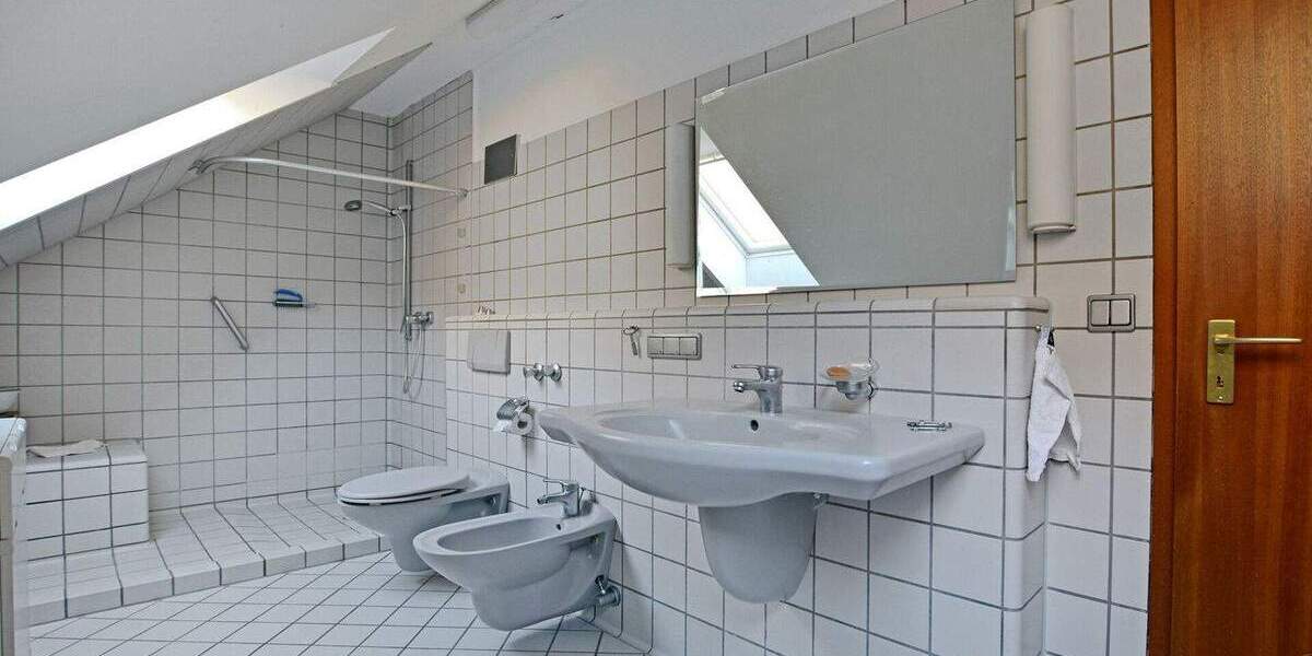 Einfamilienhaus Hann. Münden - 6 Zimmer, 222 m&sup2;, 398.000&euro; | Angebot:25660899