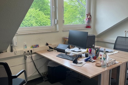 Kleine(s) Büro / Praxis in einem Wohn- und Geschäftshaus zu vermieten - Gewerbeobjekt Witzenhausen | Angebot:26924275