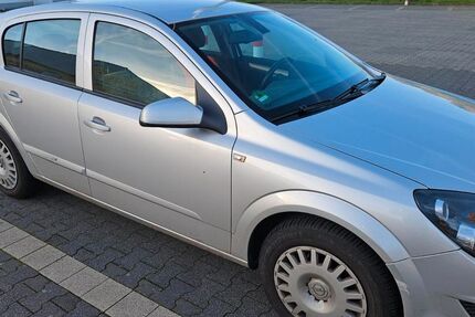 Opel Astra 69.300 km 4.250 &euro; Uslar 37170