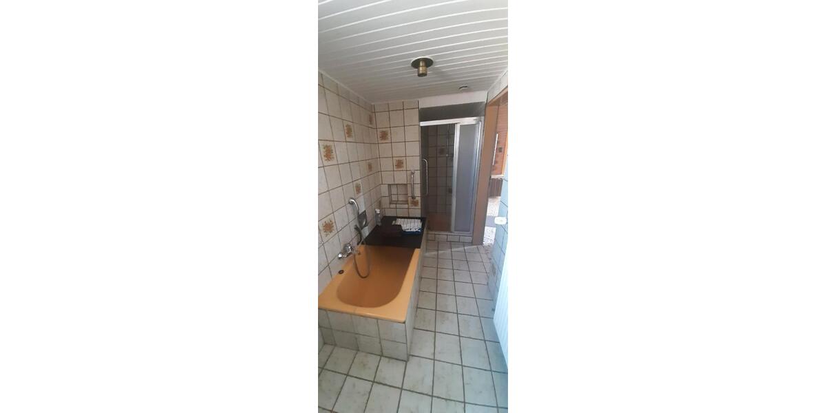 Einfamilienhaus Hattorf am Harz - 8 Zimmer, 208 m&sup2;, 172.000&euro; | Angebot:27092856