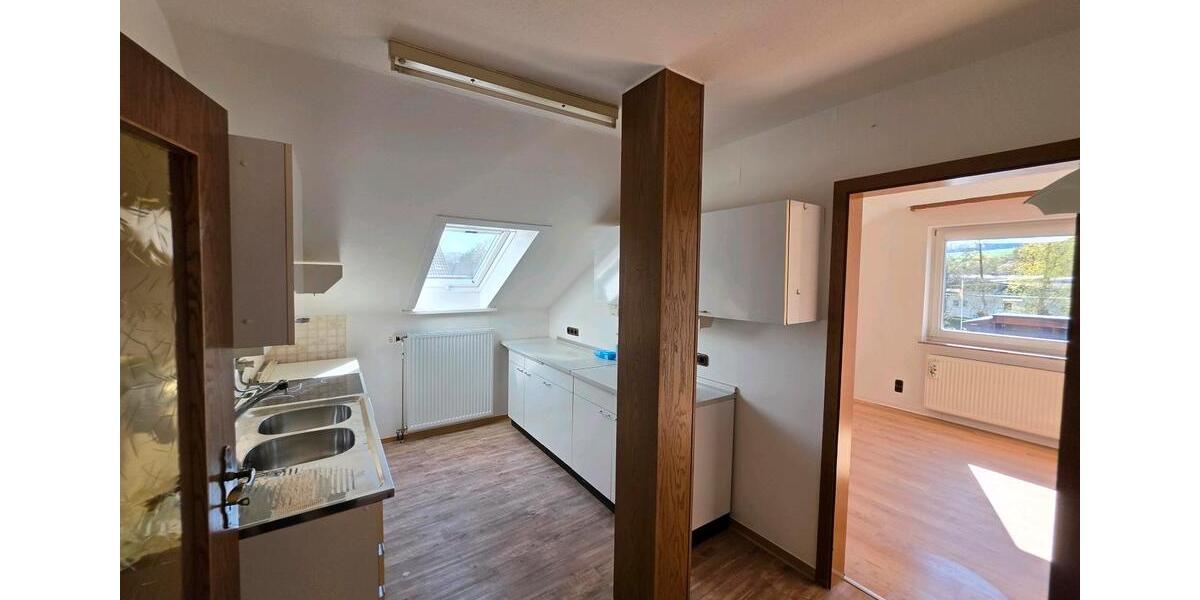 Dachgeschoßwohnung Dransfeld - 3 Zimmer, 94 m&sup2;, 800&euro; | Angebot:26272820